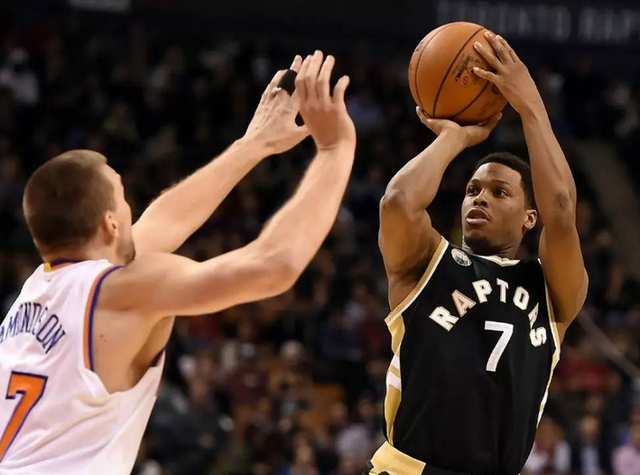 中场艺术家 中场艺术家